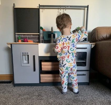 How to Set Up a Montessori Kitchen (The Ultimate Guide)